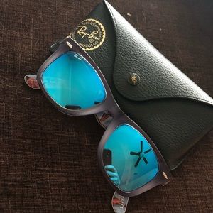 Ray Bans - Wayfarer 2140 (Discontinued)